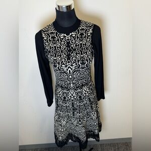 Xhilaration Black and White Long Sleeve Dress